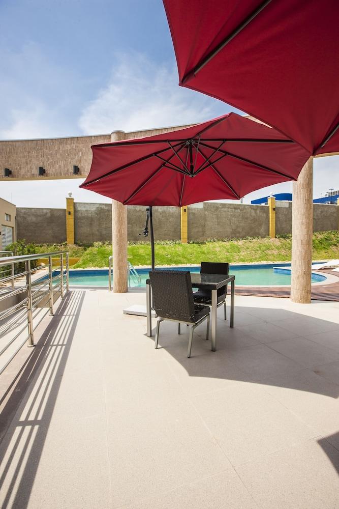 Hotel Intercity Vinhedo