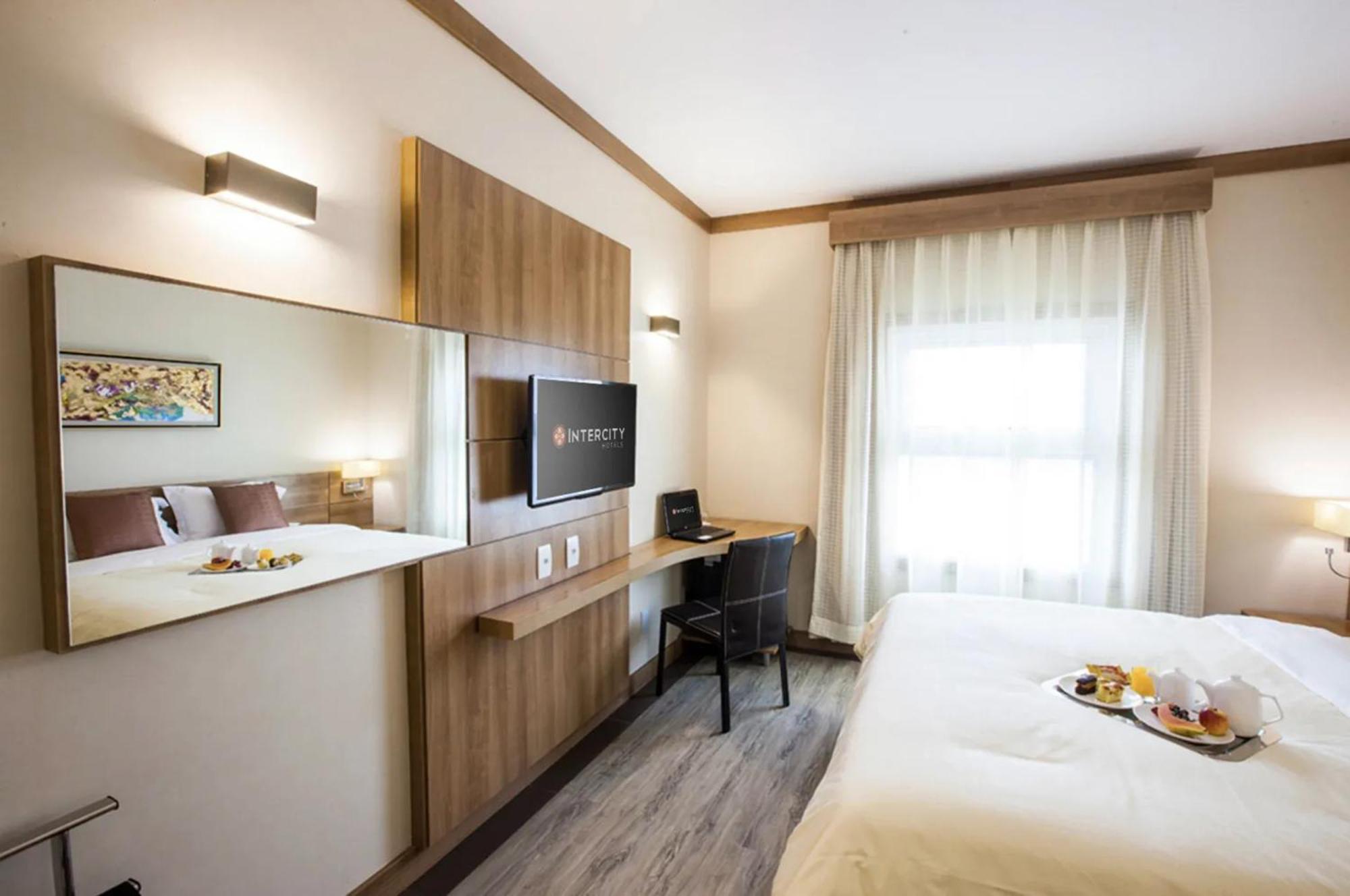 Intercity 4*