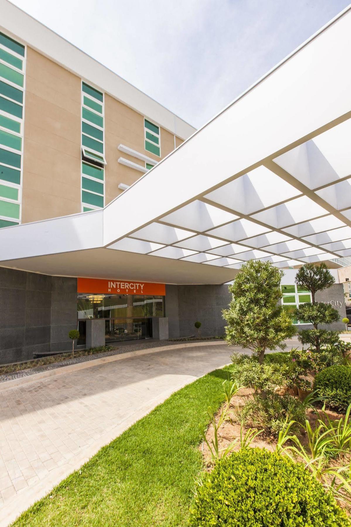 Hotel Intercity Vinhedo